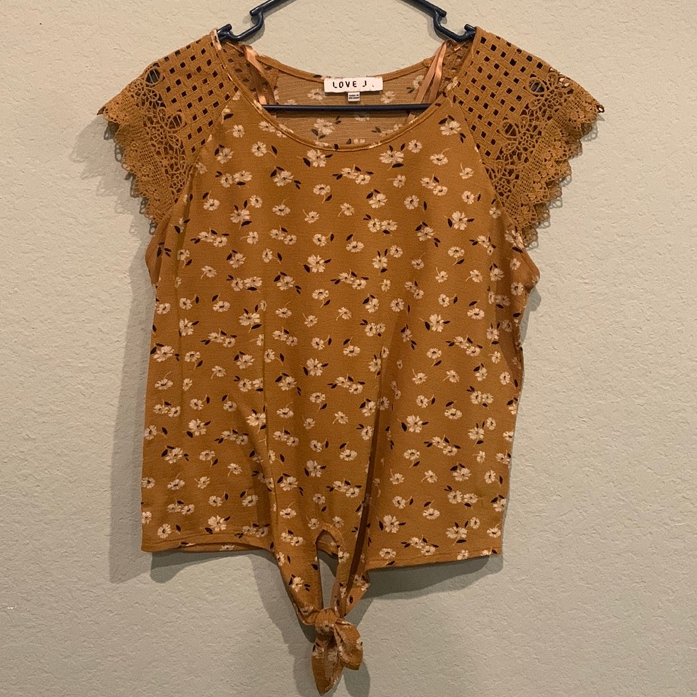 Love J flower design shirt